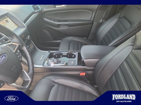 Used 2019 Ford Edge SEL w/ Equipment Group 201A AWD/4WD image 15