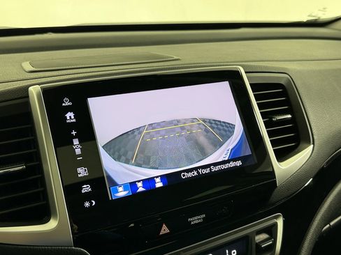 Used 2017 Honda Pilot Touring image 43