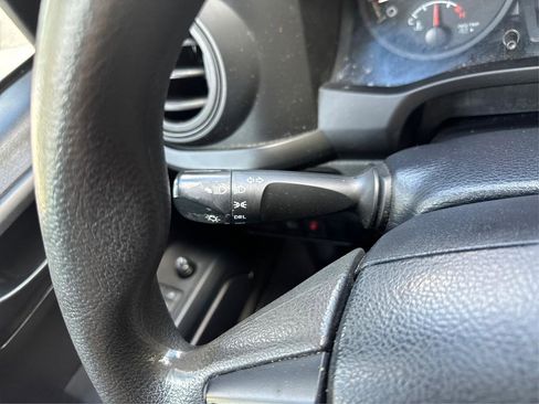 Used 2020 Toyota Tacoma SR image 16