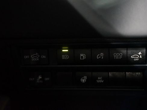 Used 2024 Toyota Tundra Platinum RWD image 25