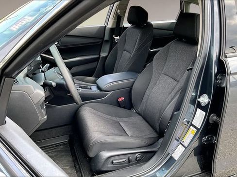 Used 2024 Honda Accord EX image 17