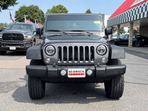 Used 2016 Jeep Wrangler Unlimited Sport AWD/4WD image 2