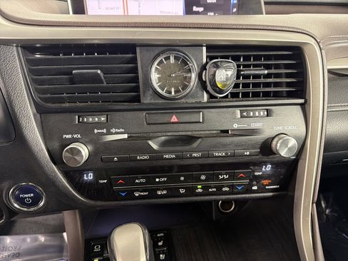 Used 2016 Lexus RX 450h AWD image 21