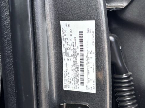 Used 2018 Ford F150 XLT w/ Equipment Group 302A Luxury AWD/4WD image 35
