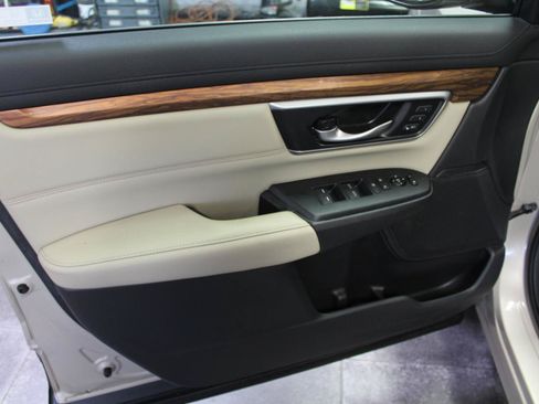 Used 2018 Honda CR-V EX-L image 19