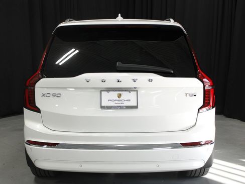Used 2025 Volvo XC90 T8 Ultra image 13