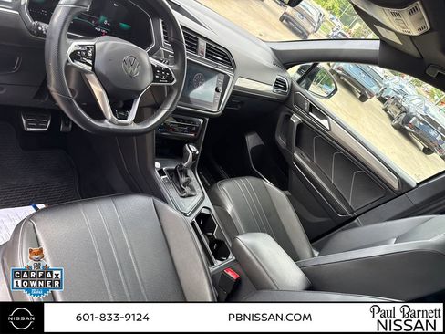 Used 2023 Volkswagen Tiguan SE R-Line FWD image 17