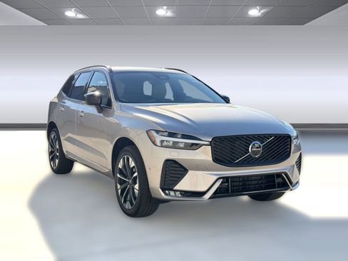 New 2026 Volvo XC60 B5 Plus w/ Protection Package Premier image 7