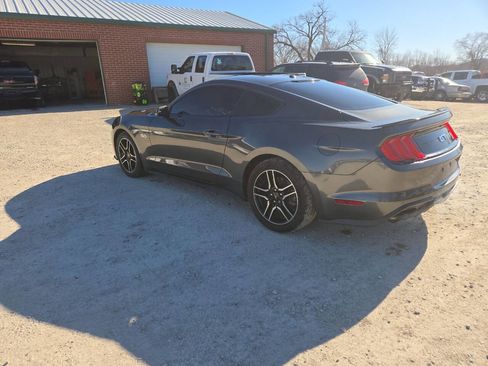 Used 2019 Ford Mustang GT image 6