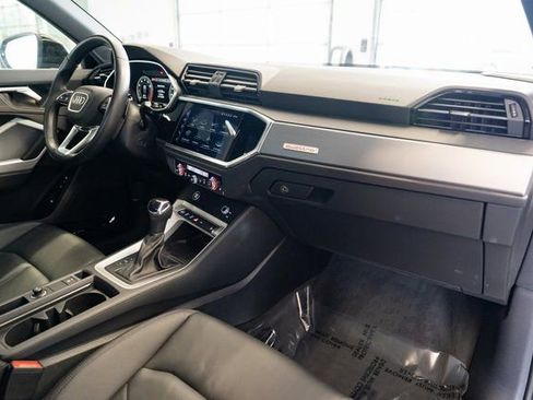 Used 2023 Audi Q3 2.0T Premium Plus w/ Premium Plus Package AWD/4WD image 30