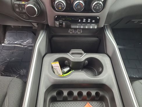 Used 2025 RAM 1500 Big Horn image 25