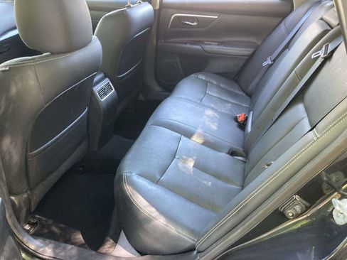 Used 2016 Nissan Altima 3.5 SL w/ 3.5 Technology Package FWD image 9