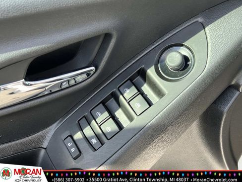 Certified 2022 Chevrolet Trax LT w/ Driver Confidence Package image 16