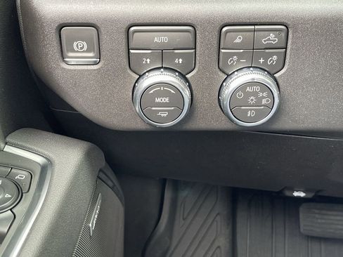 New 2026 GMC Sierra 1500 Elevation w/ Elevation Premium Package image 18