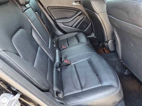 Used 2020 Mercedes-Benz GLA 250 4MATIC image 18