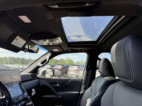 New 2026 Lexus LX 600 4WD w/ Luxury Package image 13