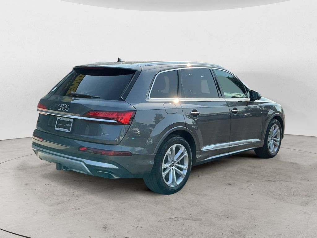 Used 2026 Audi Q7 3.0T Premium Plus w/ Premium Plus Package AWD/4WD image 5