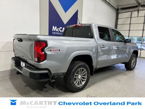 Used 2024 Chevrolet Colorado LT w/ LT Convenience Package AWD/4WD image 5