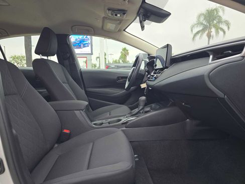 Certified 2025 Toyota Corolla LE FWD image 10