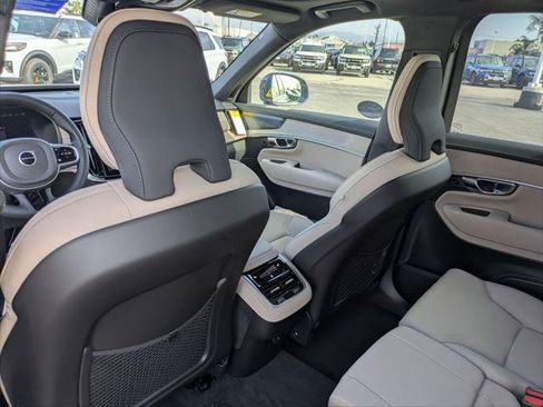 New 2026 Volvo XC90 B6 Plus w/ Protection Package Premier AWD/4WD image 12
