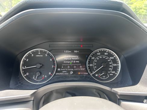 Used 2024 Mitsubishi Outlander ES FWD image 15