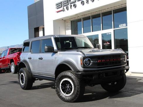 Used 2023 Ford Bronco 4-Door w/ Sasquatch Package AWD/4WD image 2