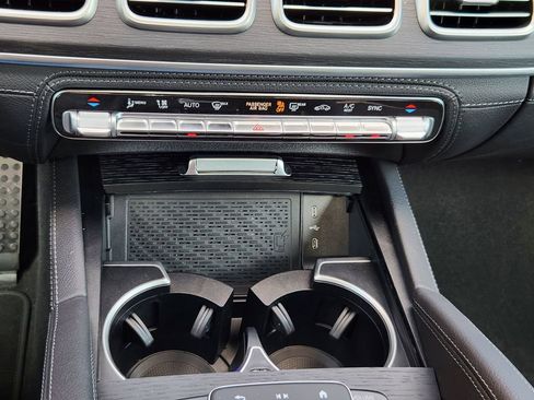 Used 2025 Mercedes-Benz GLS 450 GLS 450 image 18