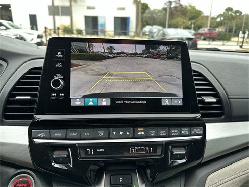 Used 2025 Honda Odyssey EX-L image 25