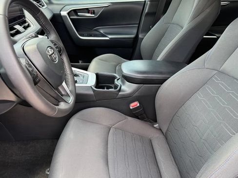 Used 2023 Toyota RAV4 SE w/ Convenience Package AWD/4WD image 12