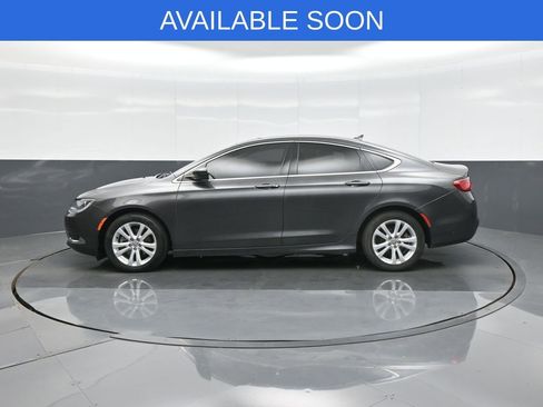 Used 2016 Chrysler 200 Limited w/ Anniversary Edition FWD image 4