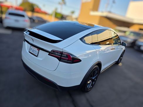 Used 2022 Tesla Model X AWD/4WD image 7