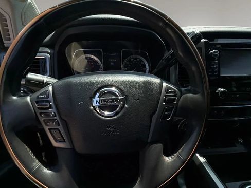Used 2017 Nissan Titan Platinum Reserve AWD/4WD image 13