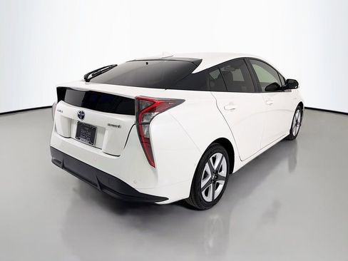 Used 2017 Toyota Prius Three Touring image 7