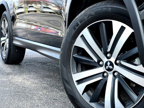 Used 2025 Mitsubishi Outlander Sport ES image 2