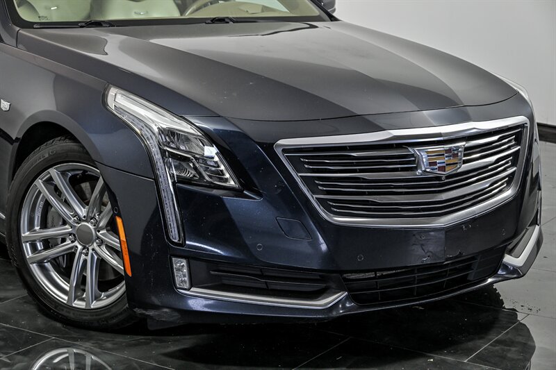 Used 2018 Cadillac CT6 Platinum AWD/4WD image 2