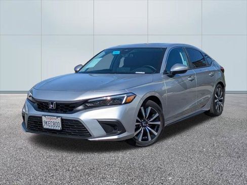 Certified 2024 Honda Civic EX-L image 1