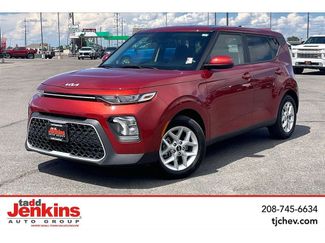 Used 2022 Kia Soul LX w/ Technology Package FWD video 1