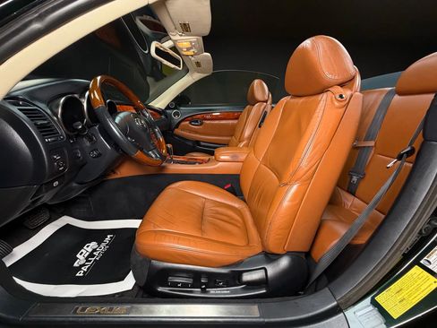Used 2005 Lexus SC 430 Convertible image 42