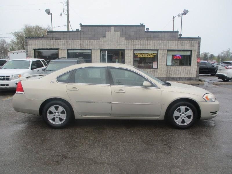 Used 2008 Chevrolet Impala LT w/ Luxury Edition Package FWD image 2