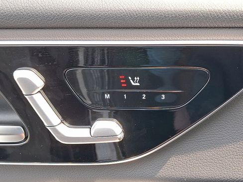 Certified 2025 Mercedes-Benz GLC 300 4MATIC image 25