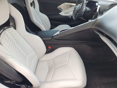 Used 2024 Chevrolet Corvette Stingray w/ Z51 Performance Package image 20