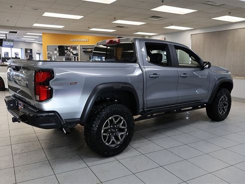 New 2026 Chevrolet Colorado ZR2 w/ Technology Package AWD/4WD image 6