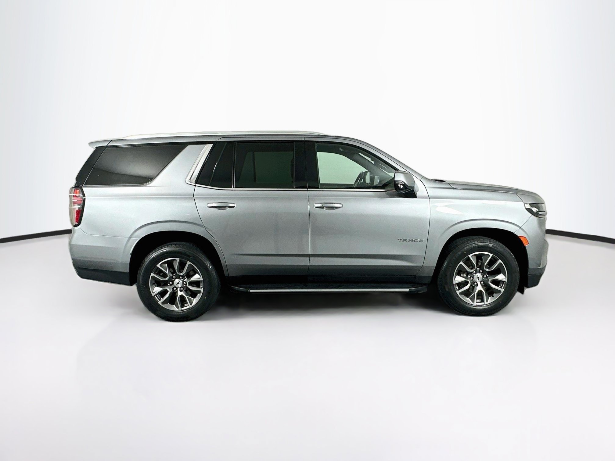 Used 2023 Chevrolet Tahoe LT w/ Luxury Package RWD image 10