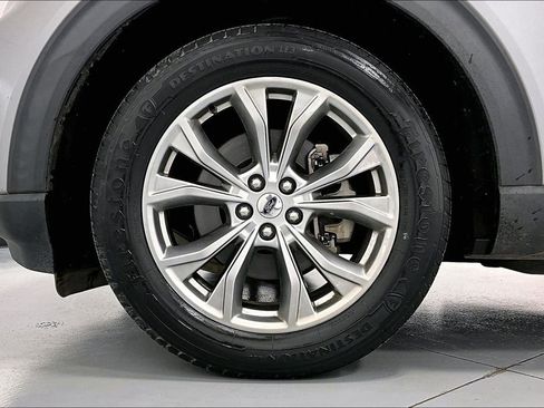 Used 2021 Ford Explorer Limited w/ Equipment Group 301A image 11