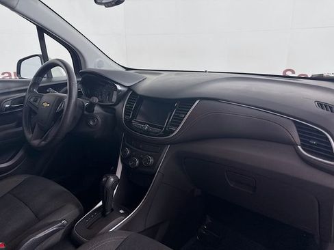 Used 2020 Chevrolet Trax LS w/ Tint and Cruise Package image 27