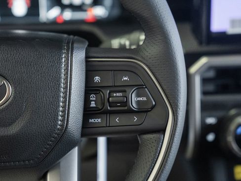 New 2026 Toyota 4Runner Limited AWD/4WD image 30