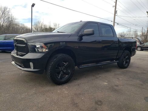 Used 2017 RAM 1500 Express w/ Black Ram 1500 Express Group image 3