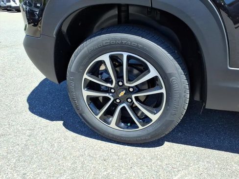 New 2026 Chevrolet TrailBlazer LT w/ Convenience Package FWD image 26