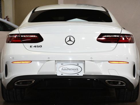 Used 2023 Mercedes-Benz E 450 Coupe image 2
