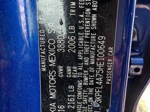 Used 2017 Kia Forte LX w/ LX Popular Package FWD image 31
